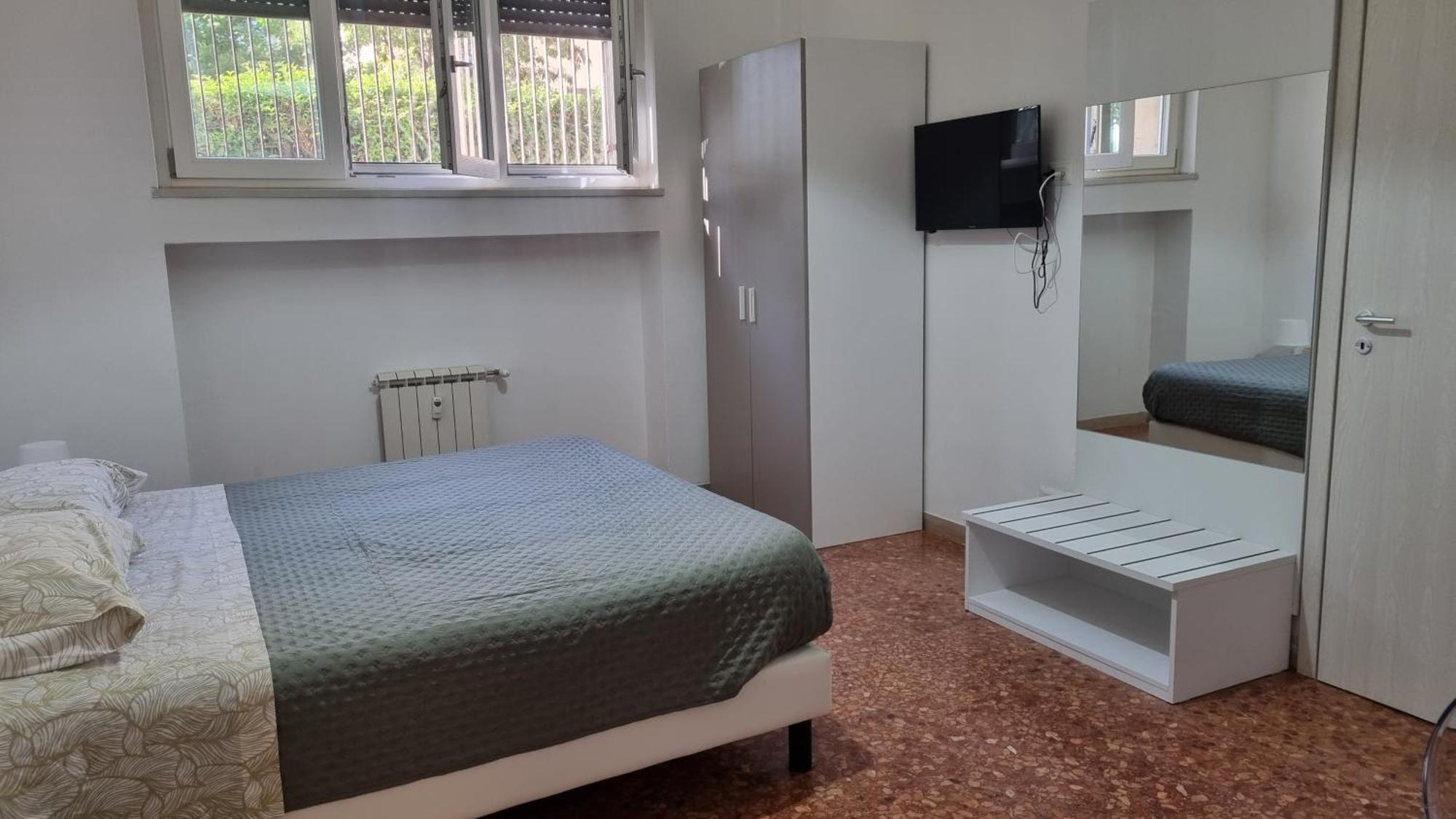 Bam Bam Tiburtina Guesthouse Rom Exteriör bild