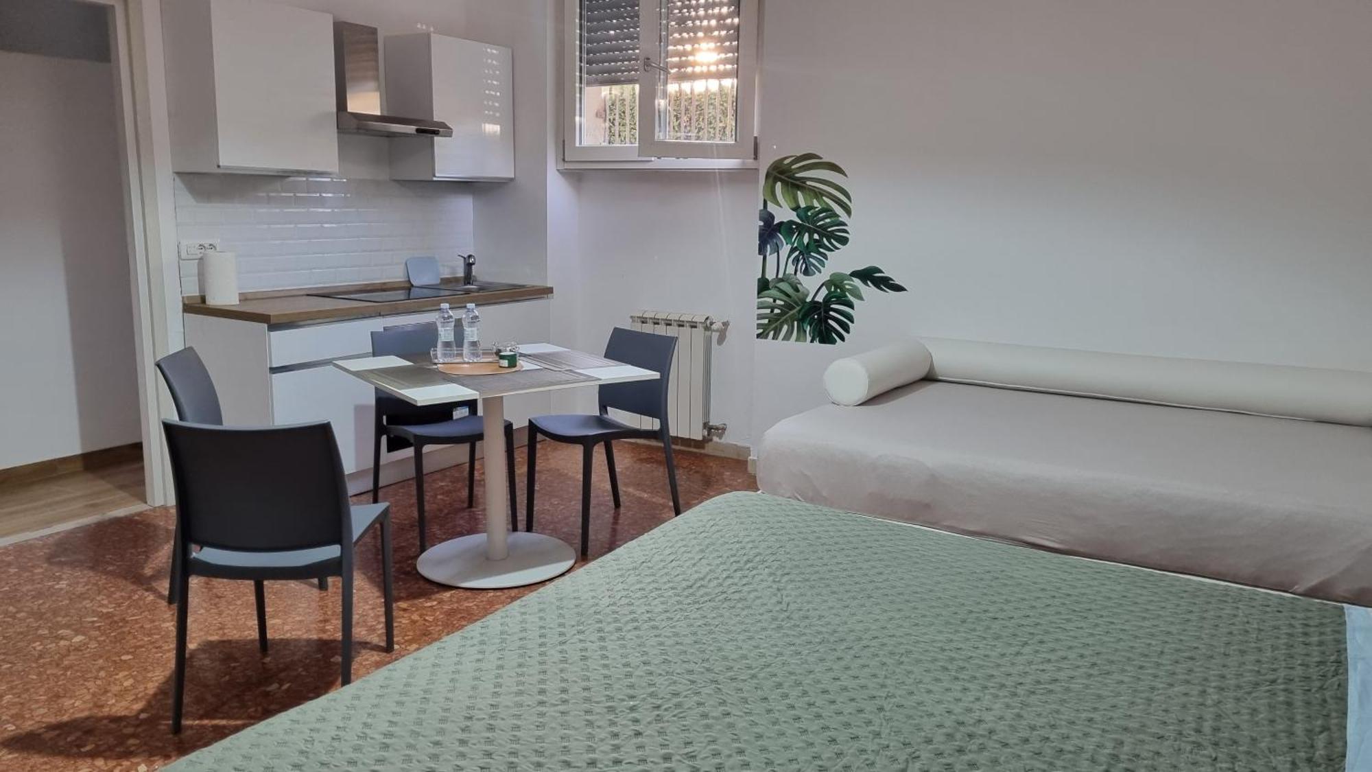 Bam Bam Tiburtina Guesthouse Rom Exteriör bild