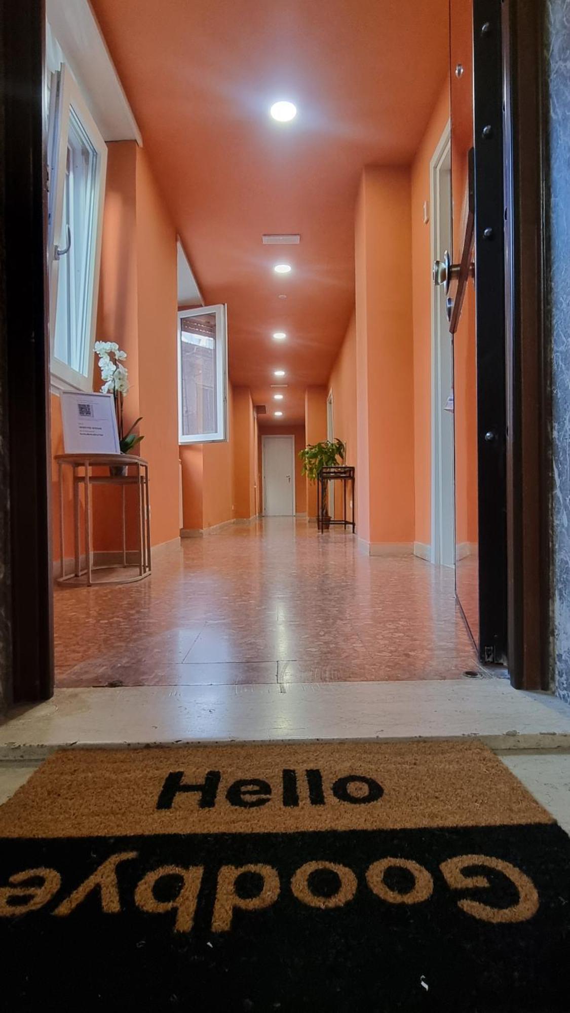 Bam Bam Tiburtina Guesthouse Rom Exteriör bild