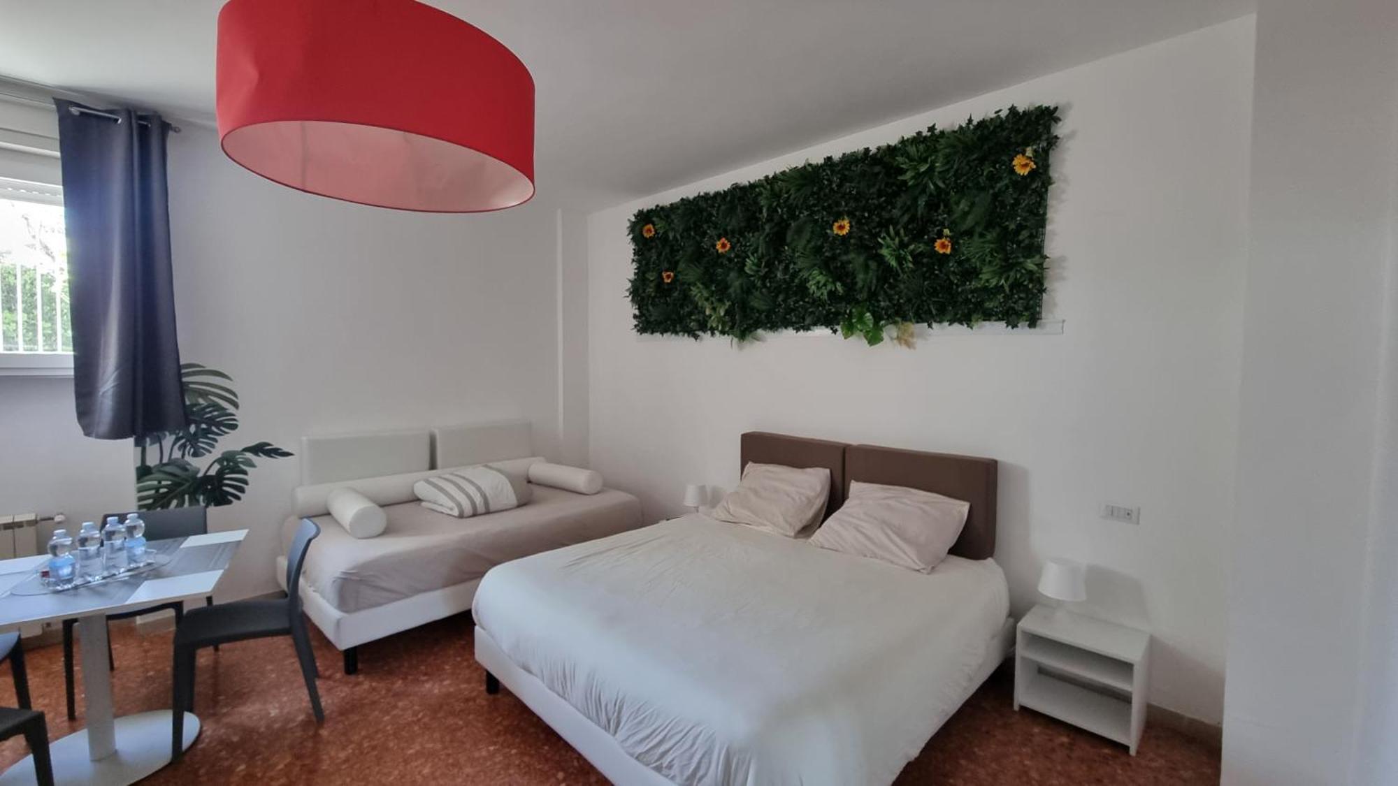 Bam Bam Tiburtina Guesthouse Rom Exteriör bild