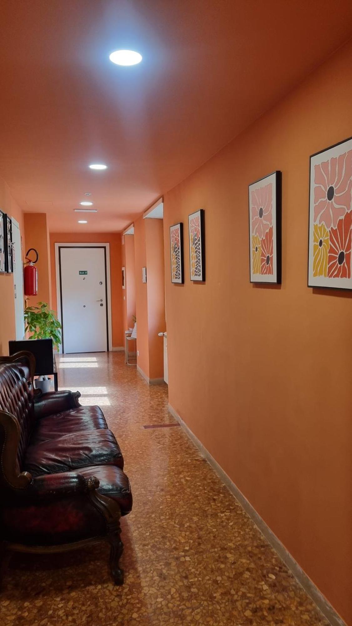 Bam Bam Tiburtina Guesthouse Rom Exteriör bild